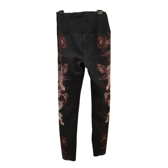 The North Face Black Peony Flower Leggings Women's size M - Picture 2 of 3